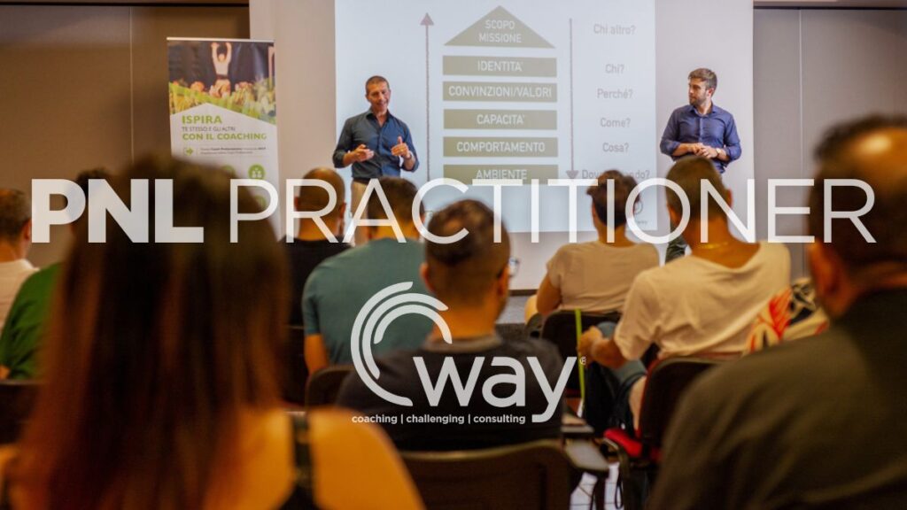 Aula durante il corso di PNL Practitioner con header "PNL Practitioner"